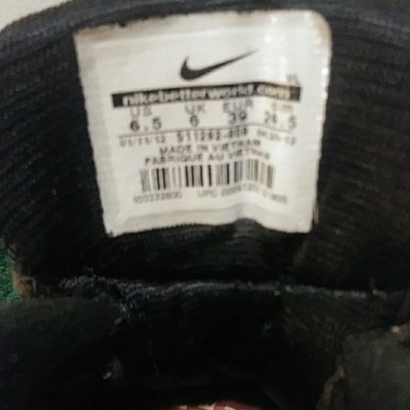 SPORTS NIKE LANDSHARK - Picture 8 of 8